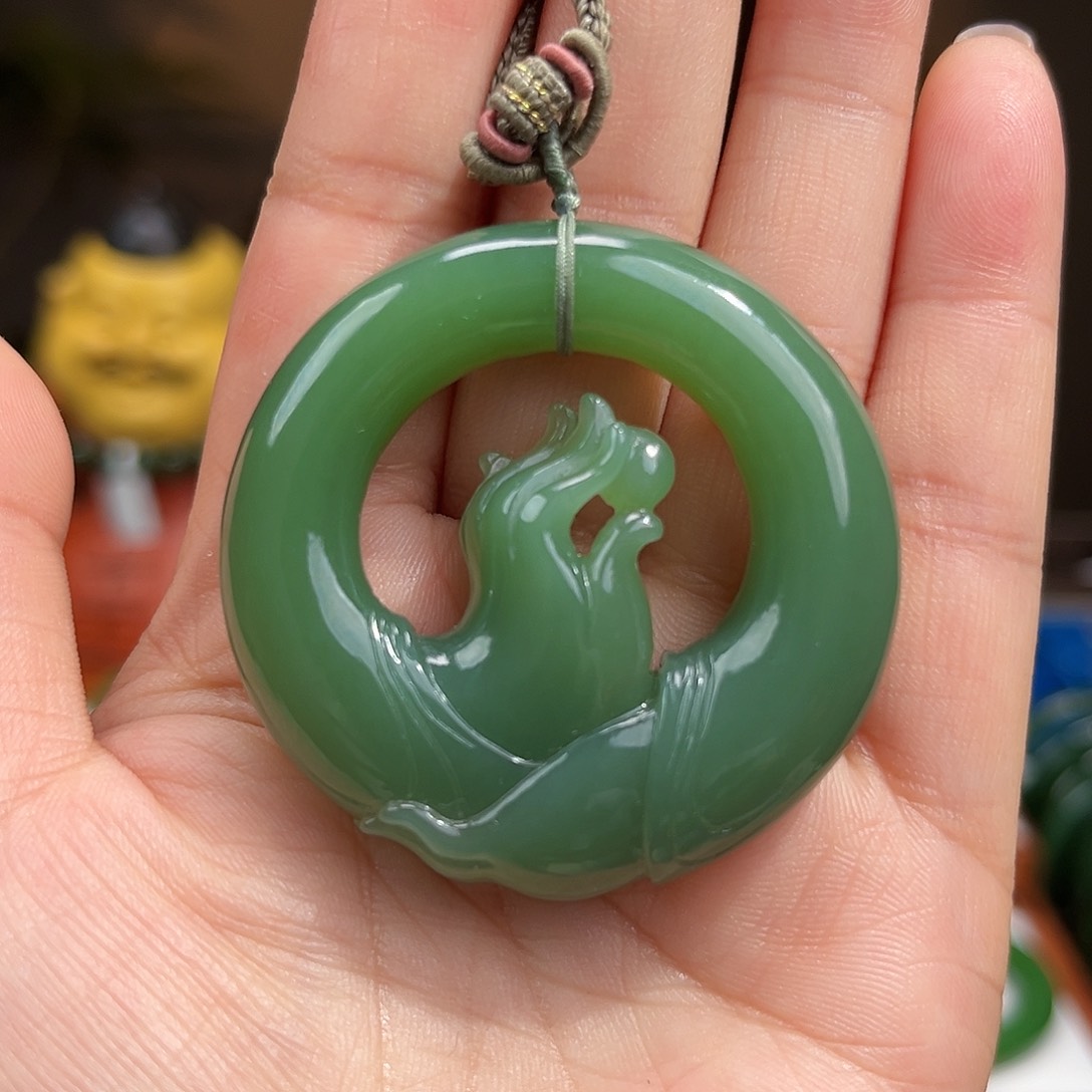 和田玉吊坠未镶嵌