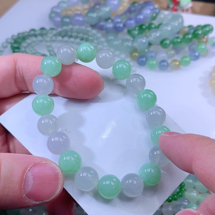 翡翠手链未镶嵌翡翠