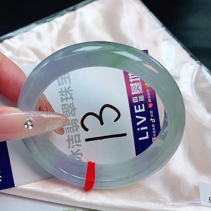 翡翠手镯未镶嵌缅甸天然a货翡翠手镯