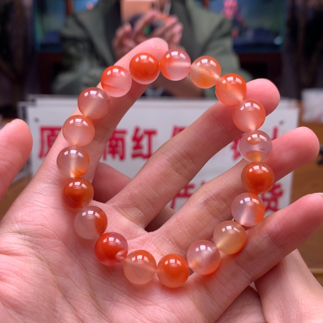 南红玛瑙手串未镶嵌干掌冰飘10mm