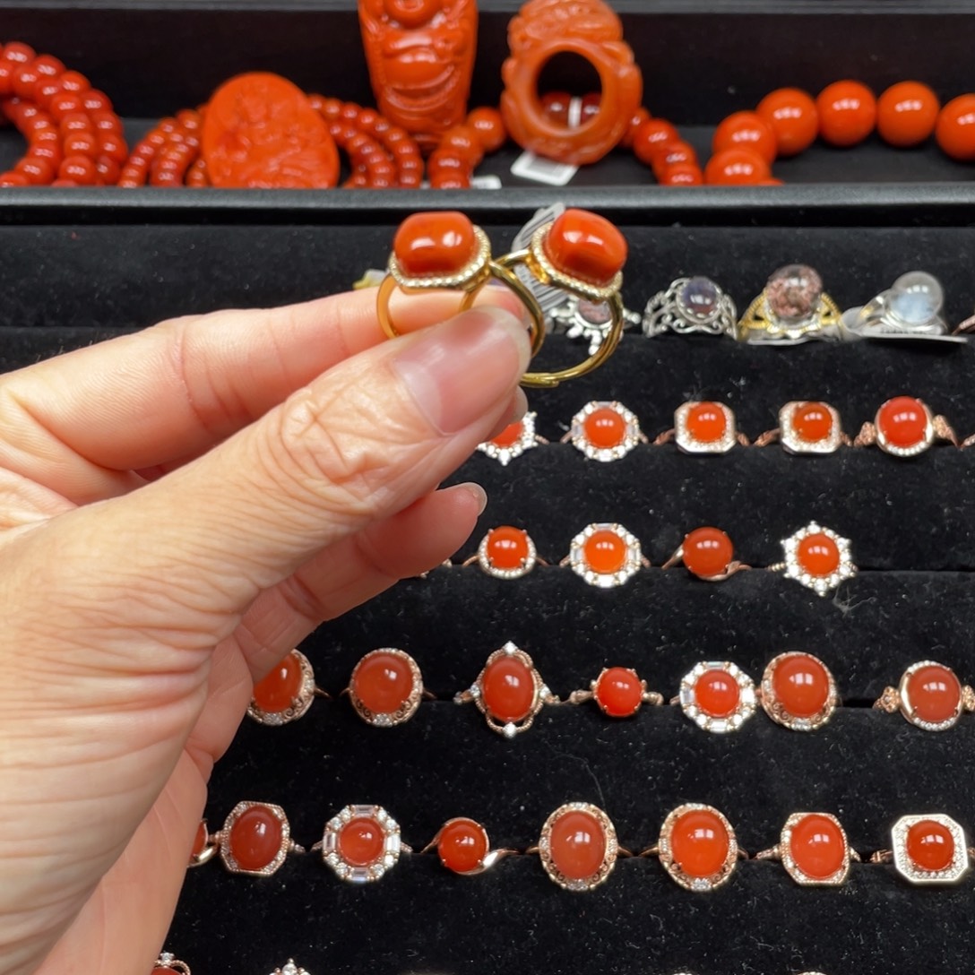 南红玛瑙未镶嵌满肉银戒指