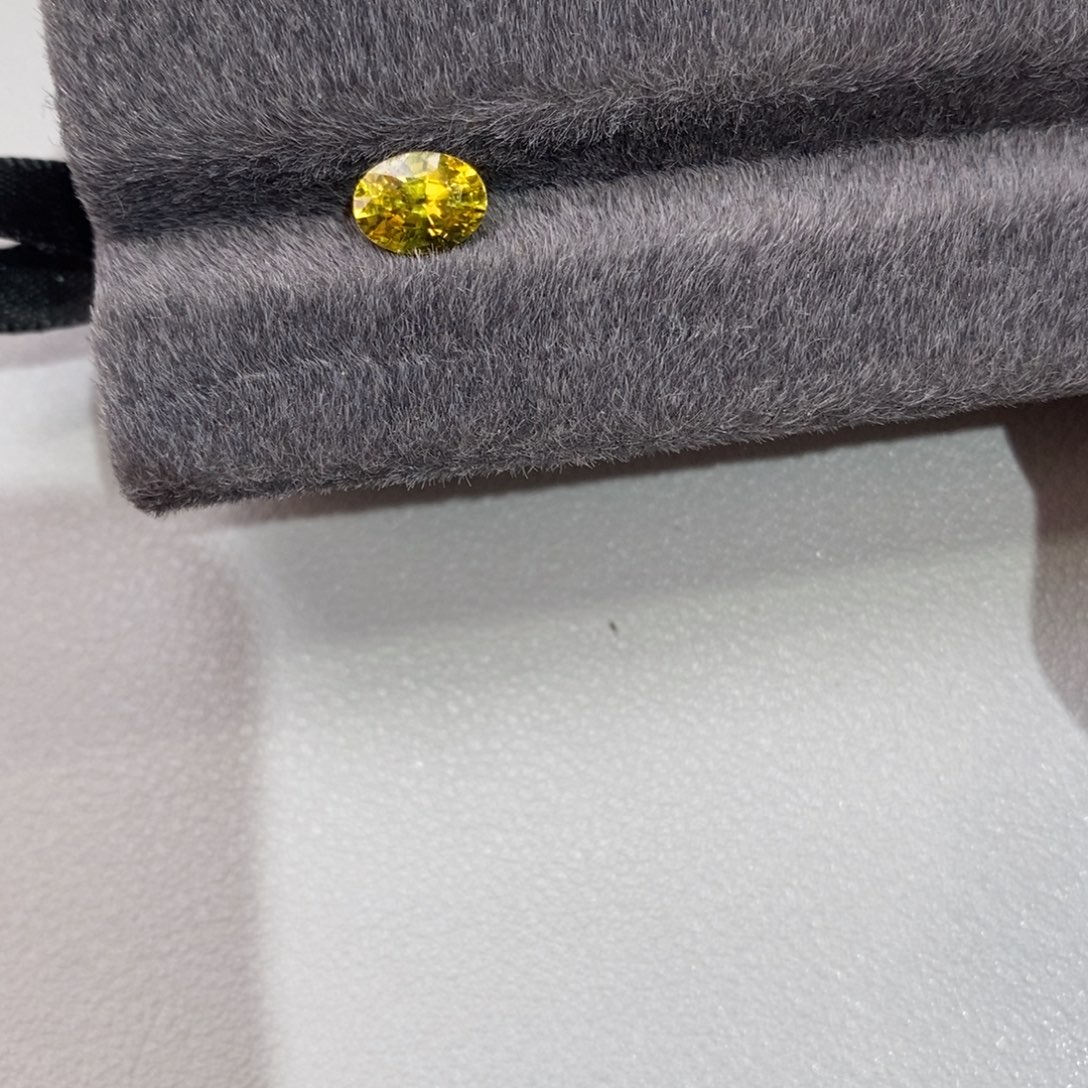 彩色蓝宝石裸石未镶嵌1.59克拉