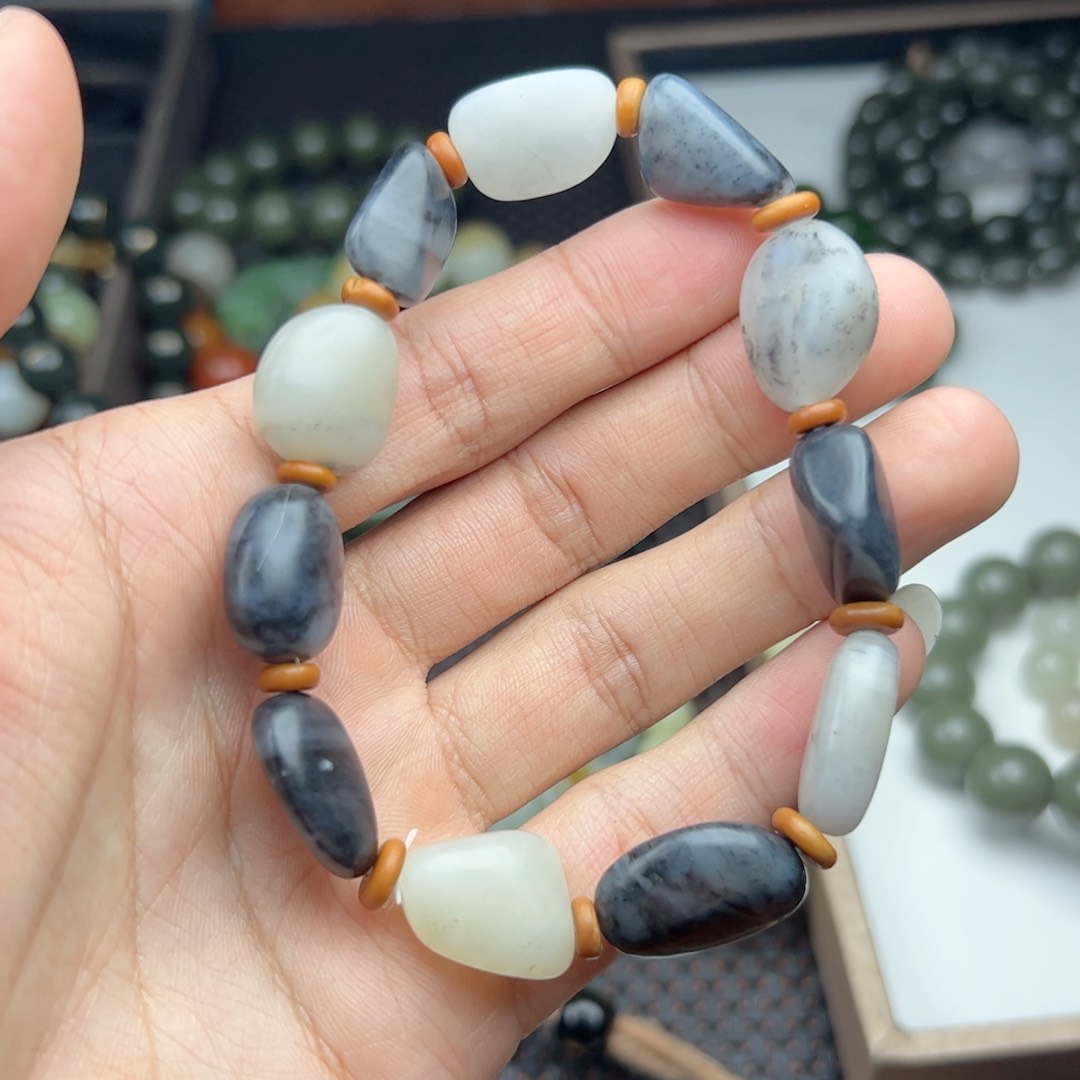 和田玉挂件未镶嵌手串