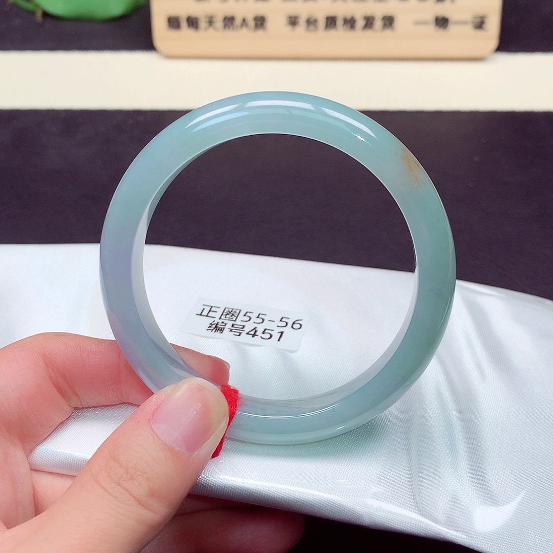 翡翠手镯未镶嵌451号