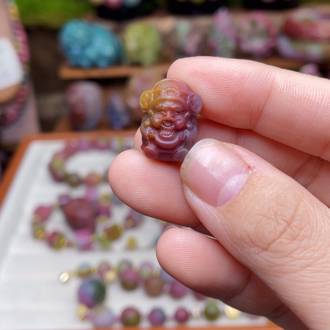 玛瑙/玉髓珠宝半成品未镶嵌天**溢盐源玛瑙炫彩财爷