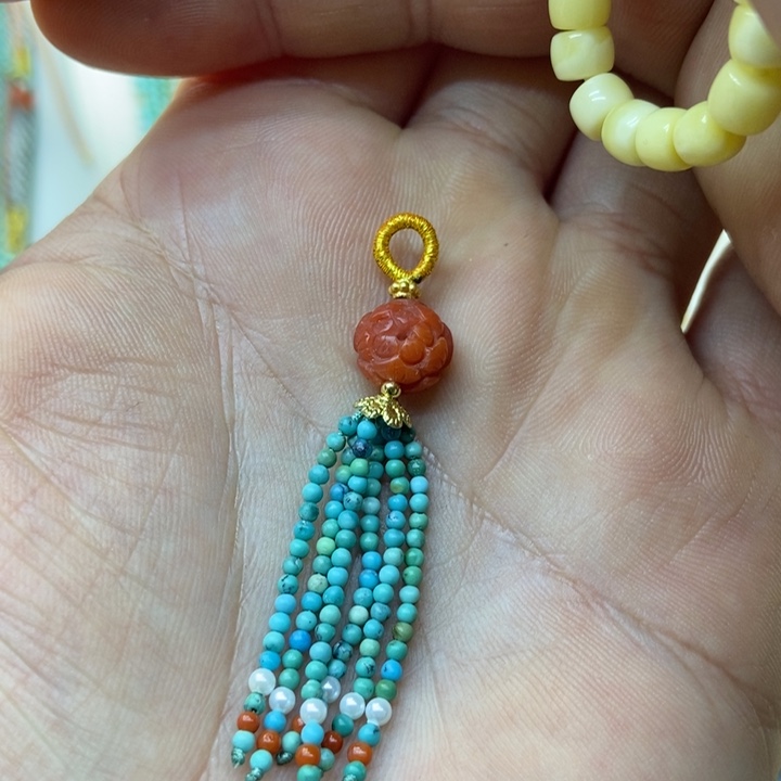 南红玛瑙配饰未镶嵌