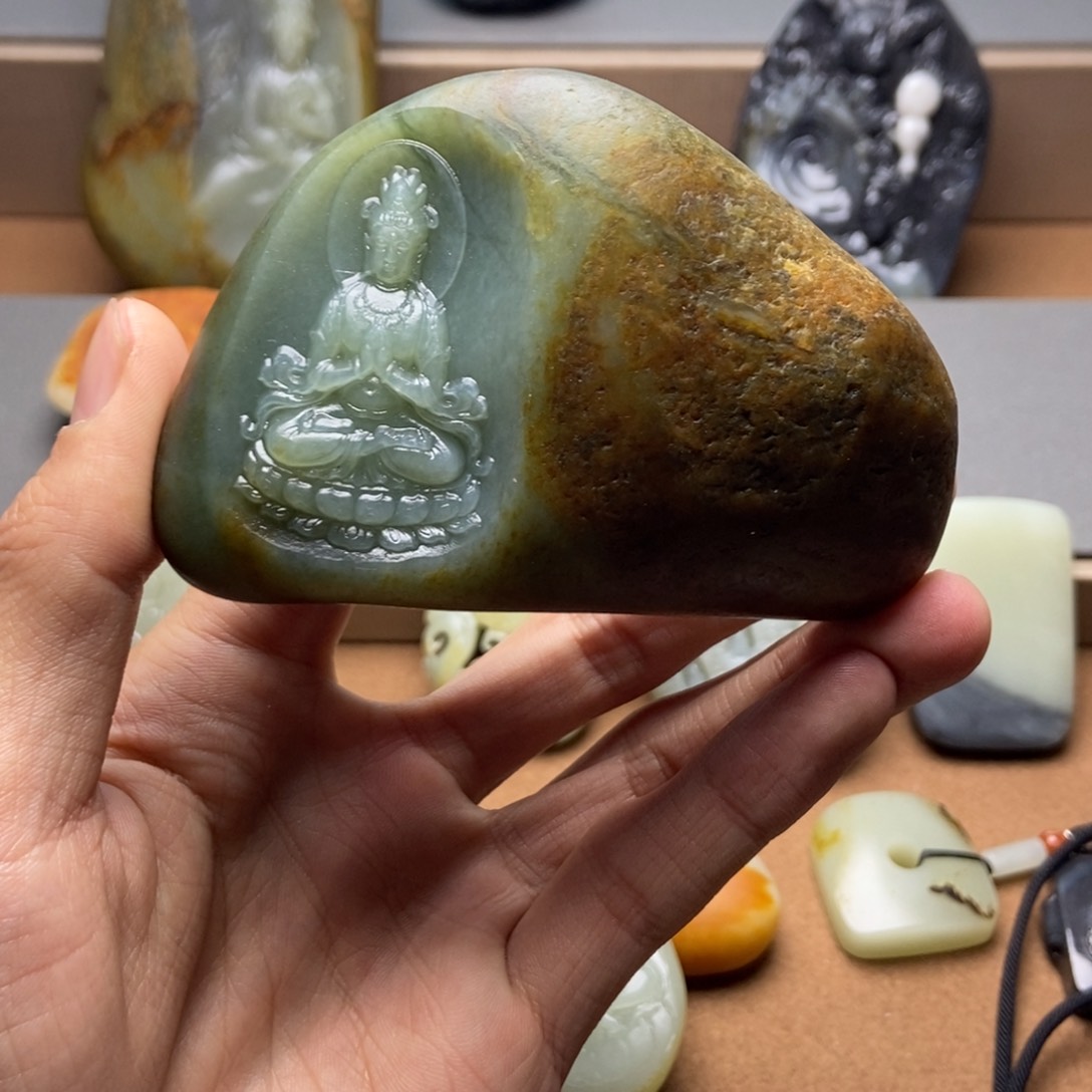 和田玉颈饰未镶嵌