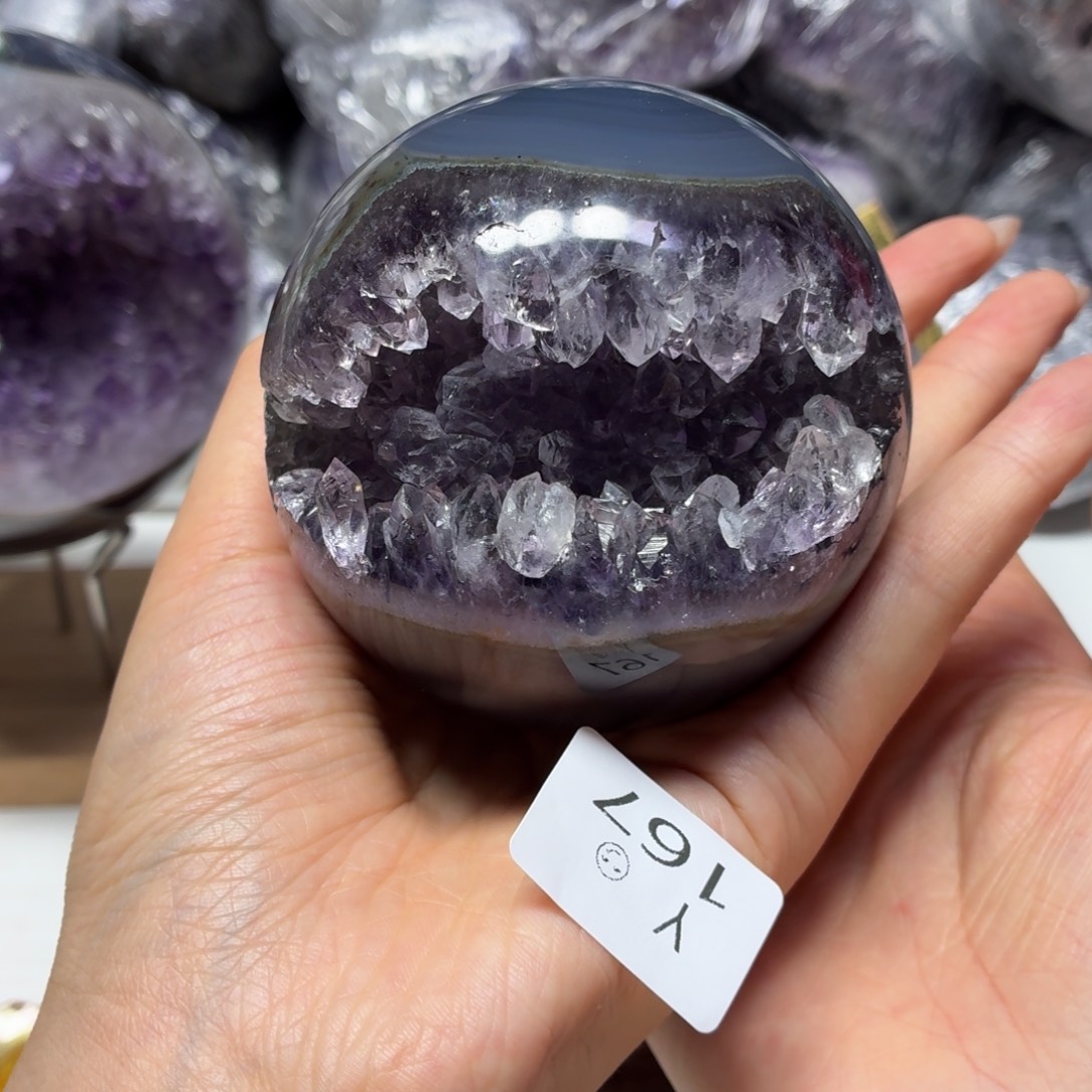 水晶摆件未镶嵌紫水晶