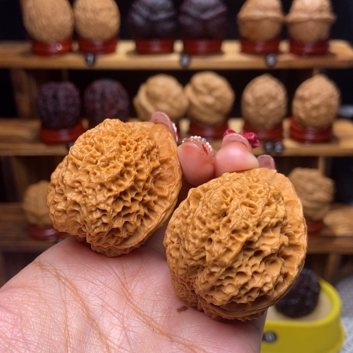 文玩核桃吊坠大蟾王17