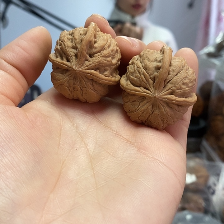 把件文玩核桃36雨花石三棱