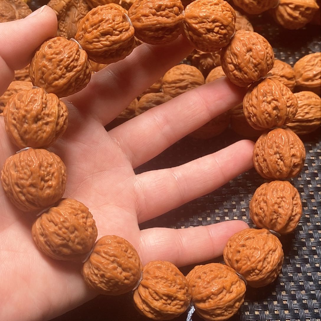 文玩核桃手串荔枝纹