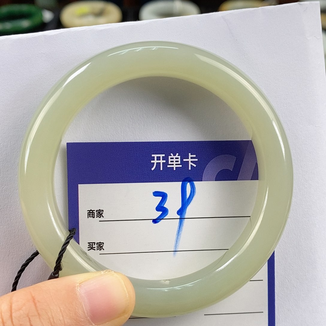 未镶嵌手镯和田玉蓝*花54.55