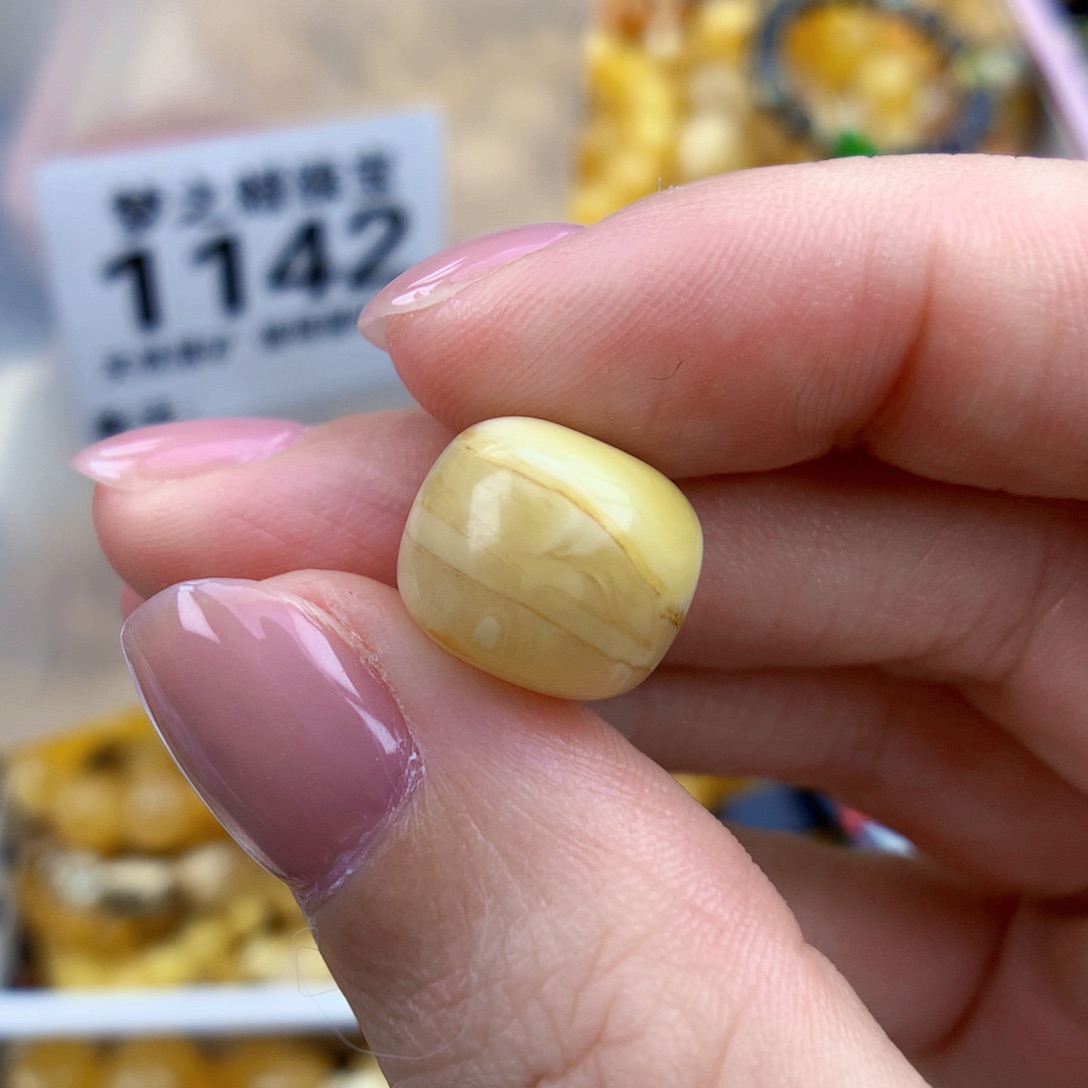 裸石琥珀未镶嵌12