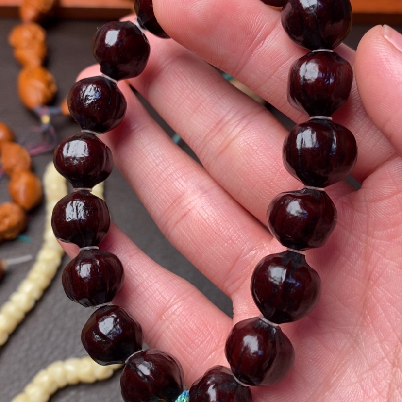 【闪购商品】橄榄核吊坠橄榄核