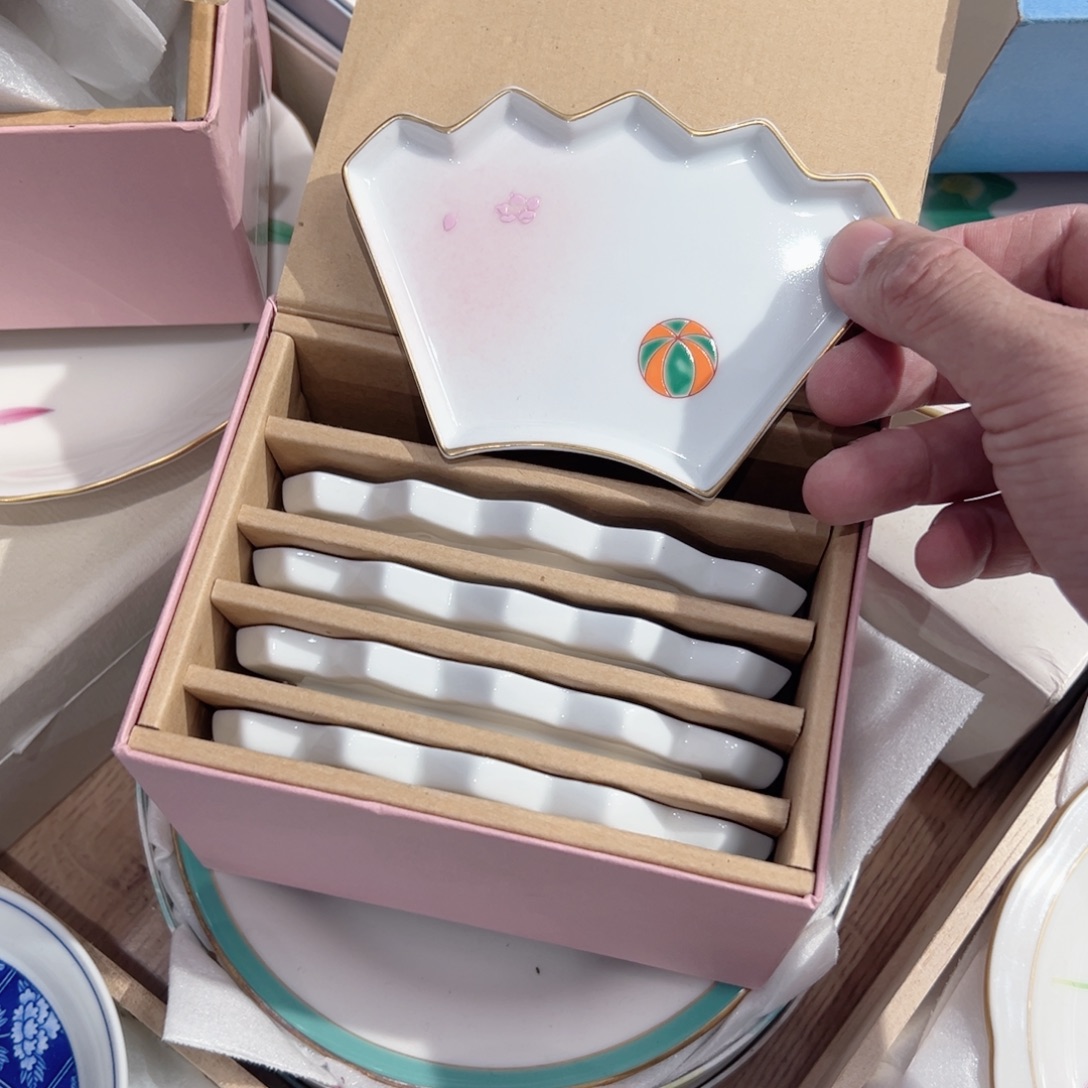 瓷片哈哈哈我也是很喜欢这个综艺