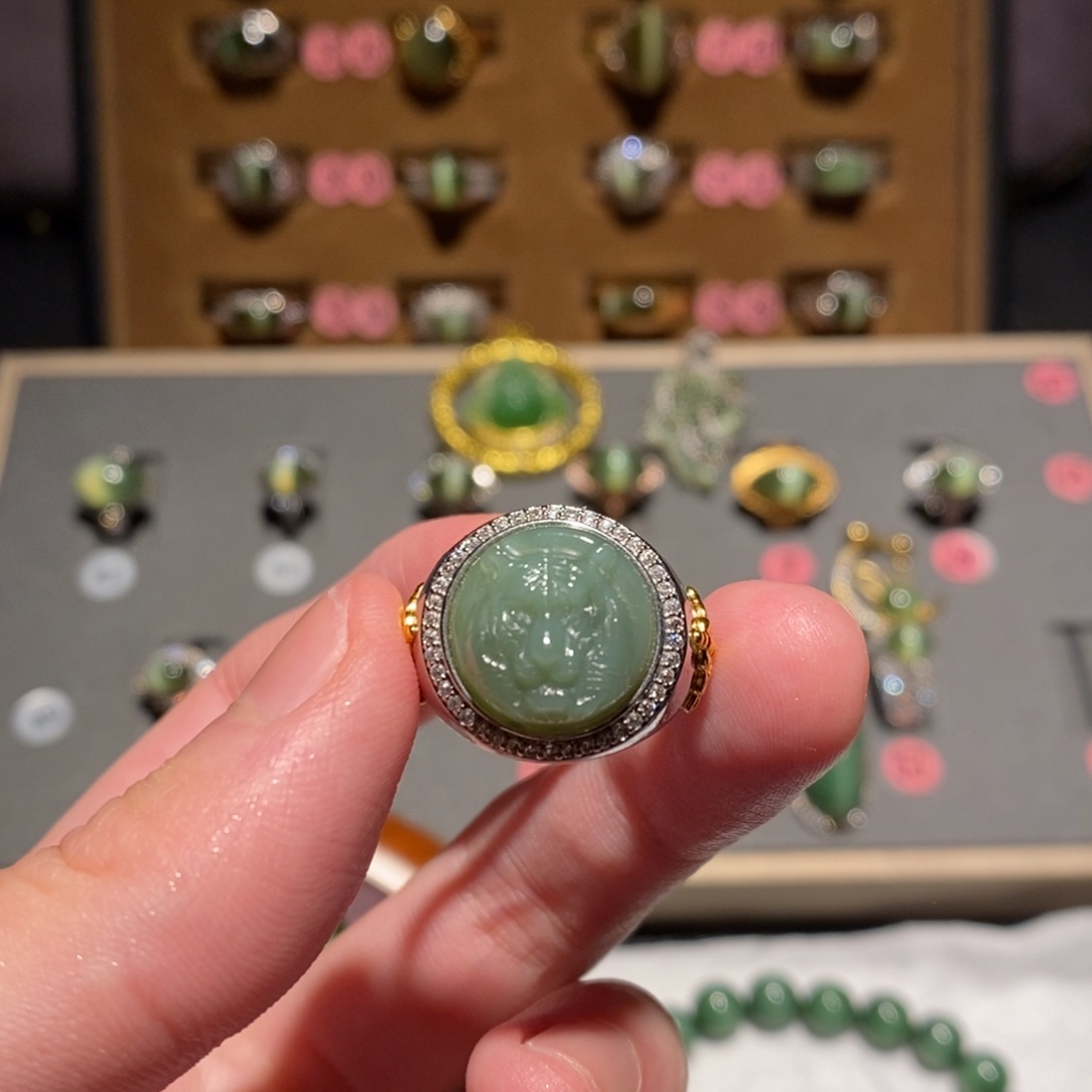 和田玉未镶嵌戒指