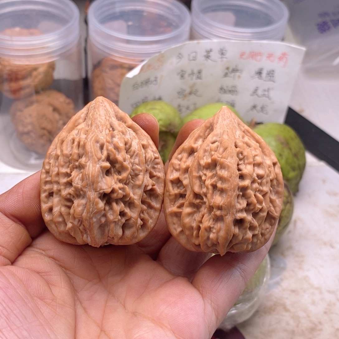 吊坠文玩核桃43鸡心