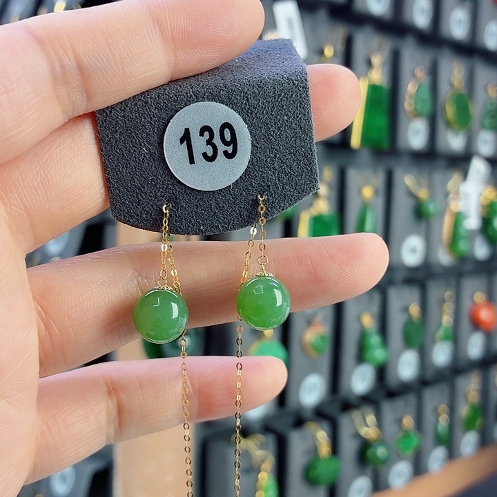 和田玉18K金镶嵌耳饰