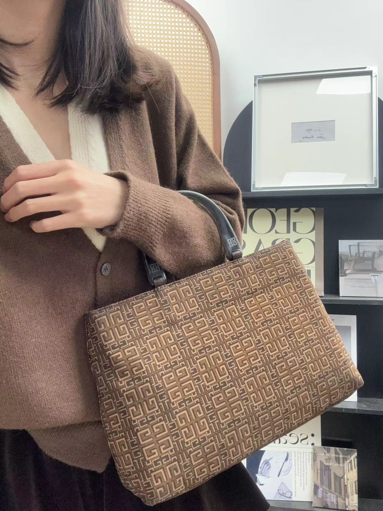 95新 Givenchy/纪梵希 玛瑙手提包单肩包/秋境 09674