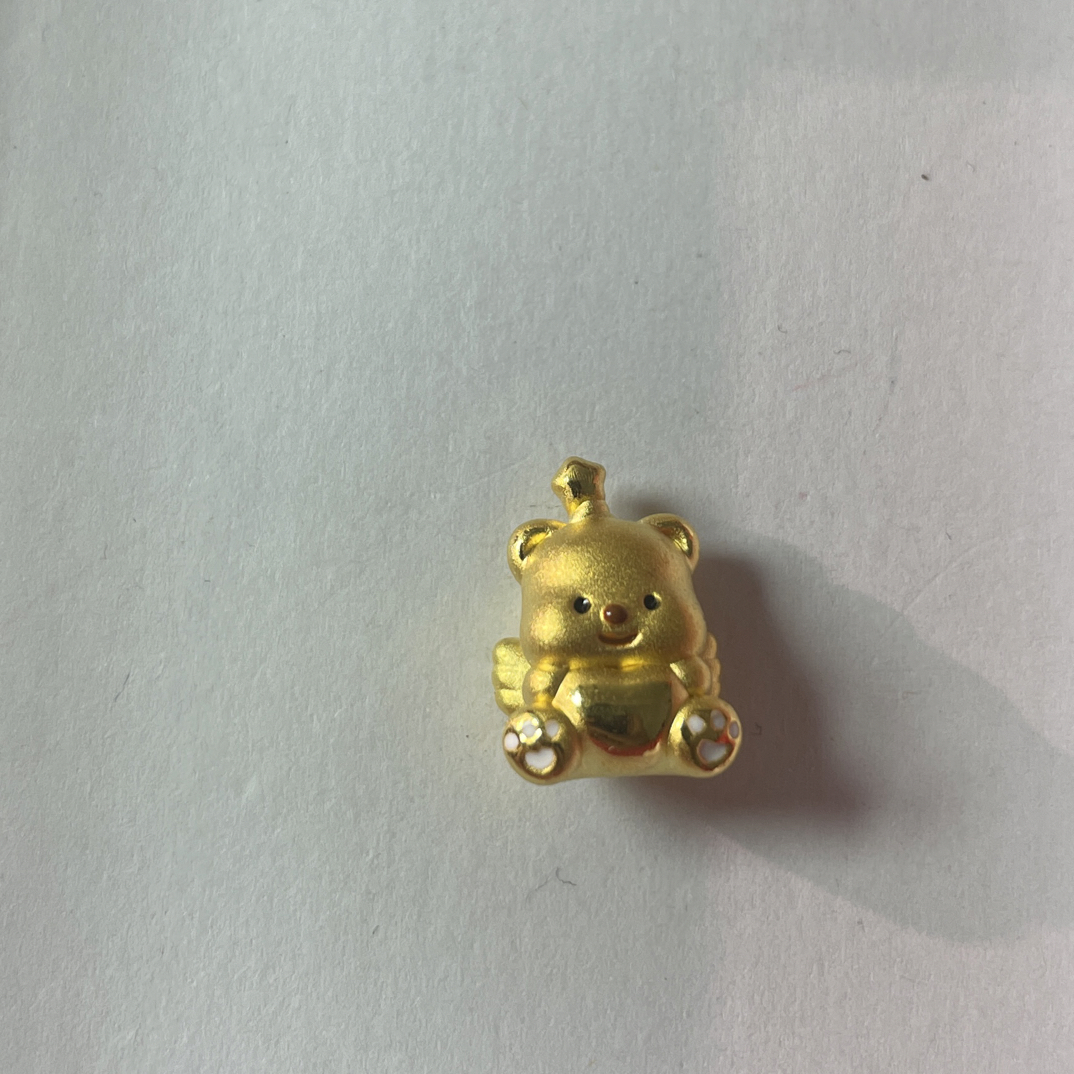 黄金足金999带彩小熊横穿