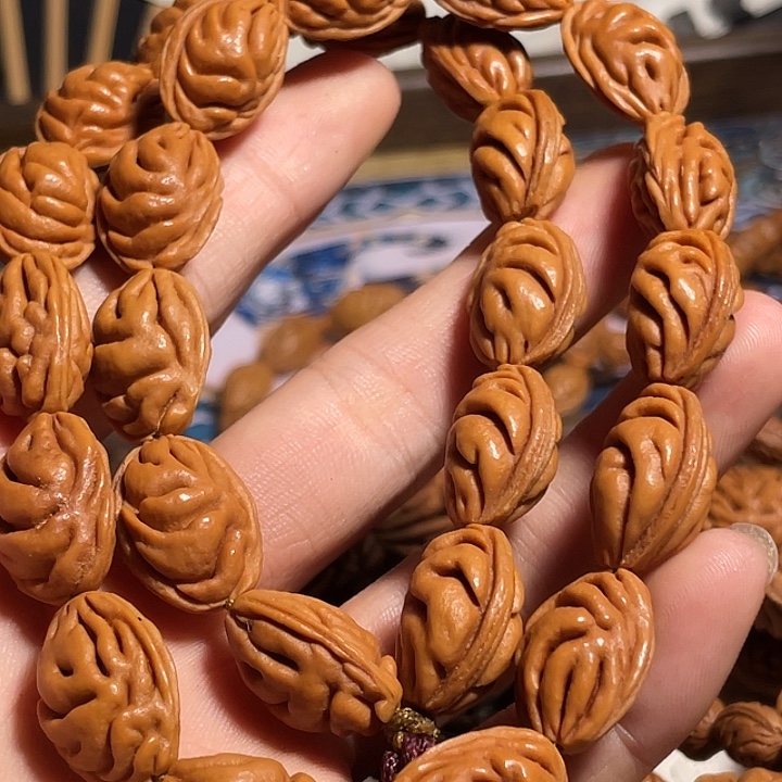 *****桃核吊坠碧桃核肌肉纹饺子手串