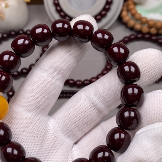 ?***水猴头关的一个小镇上的