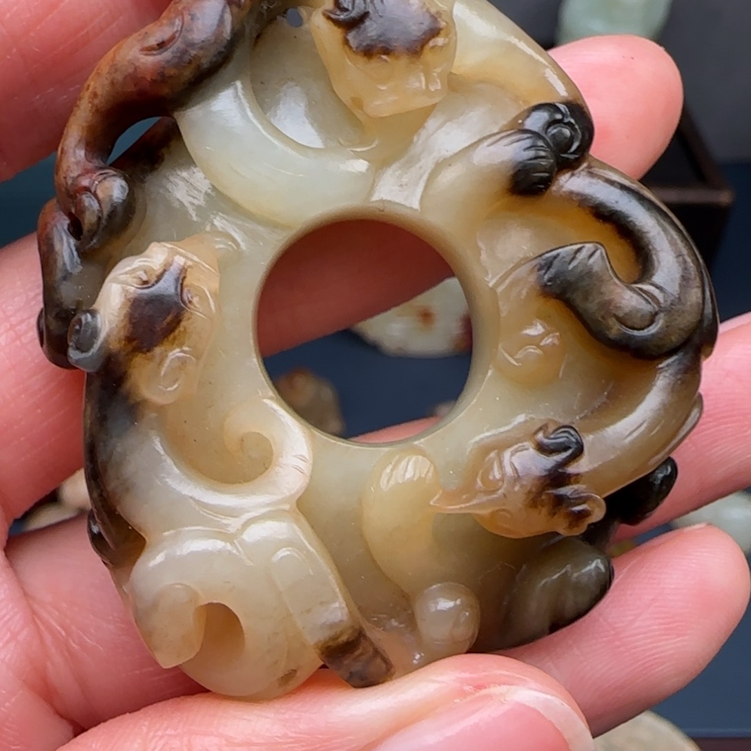 和田玉挂件未镶嵌忧