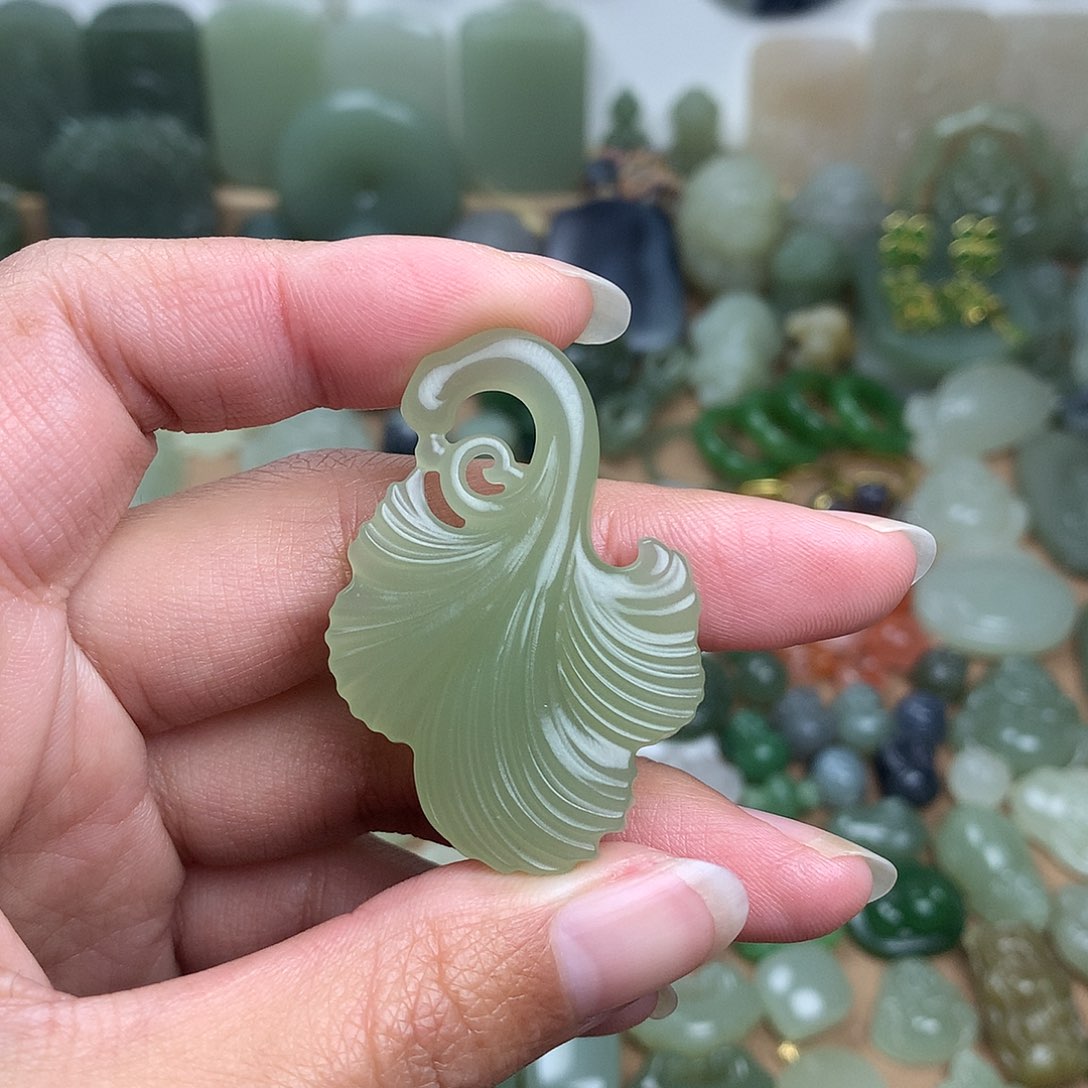 和田玉吊坠未镶嵌