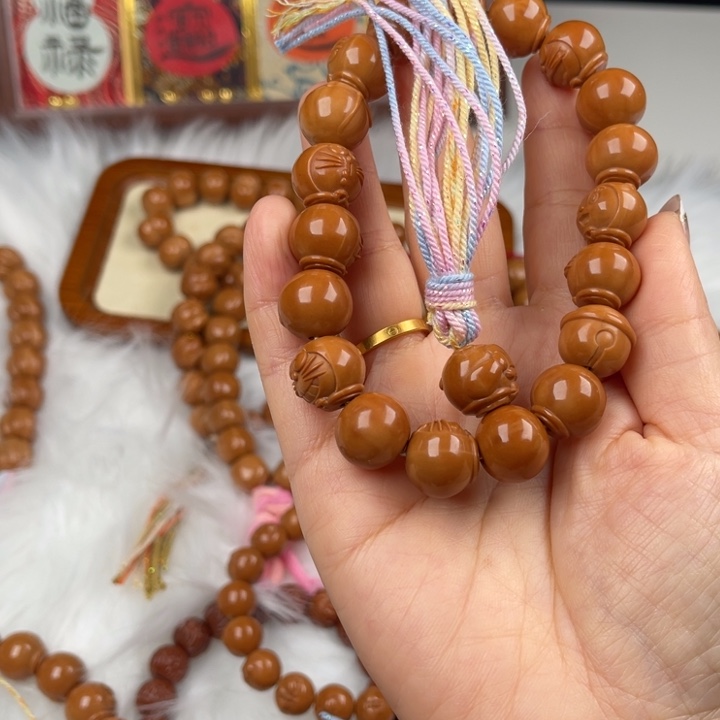 猴头核桃手串机器猫