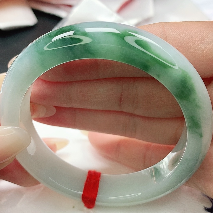 翡翠手镯未镶嵌缅甸天然A货翡翠