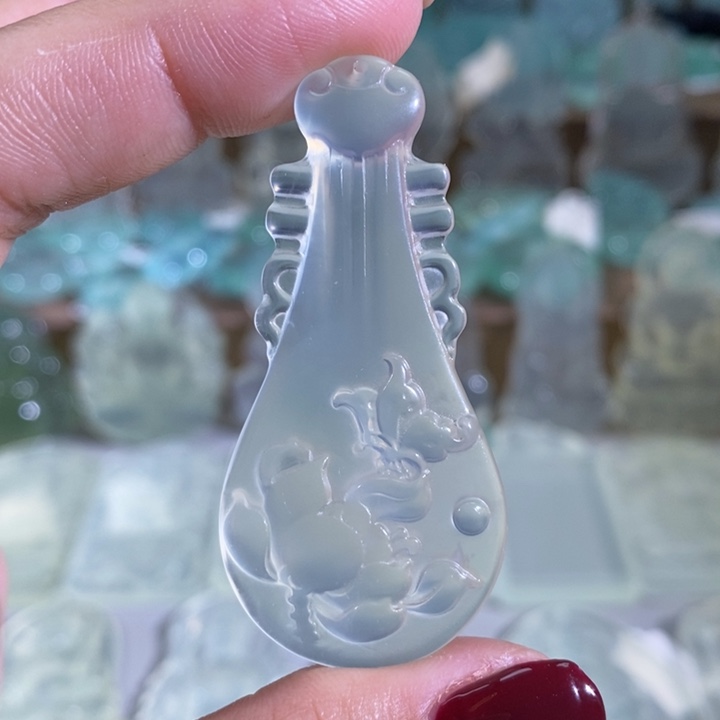 岫玉吊坠未镶嵌吊坠