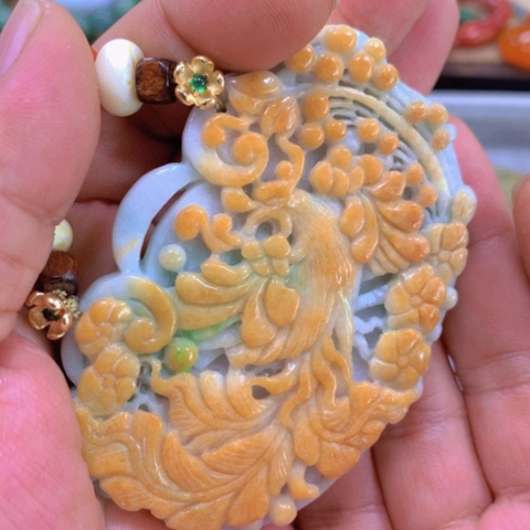 【闪购商品】翡翠颈饰未镶嵌?****宝翡翠