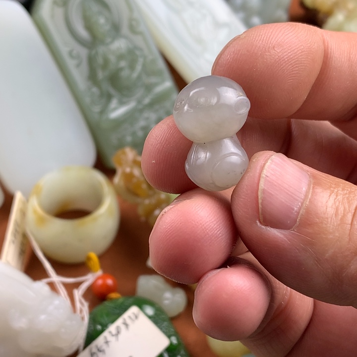 和田玉颈饰未镶嵌