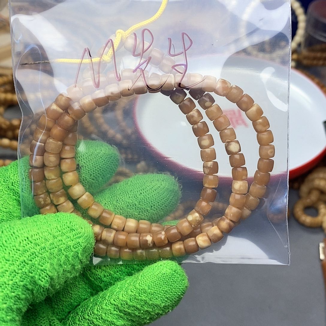 手串龙脊菩提〓***〓M先生