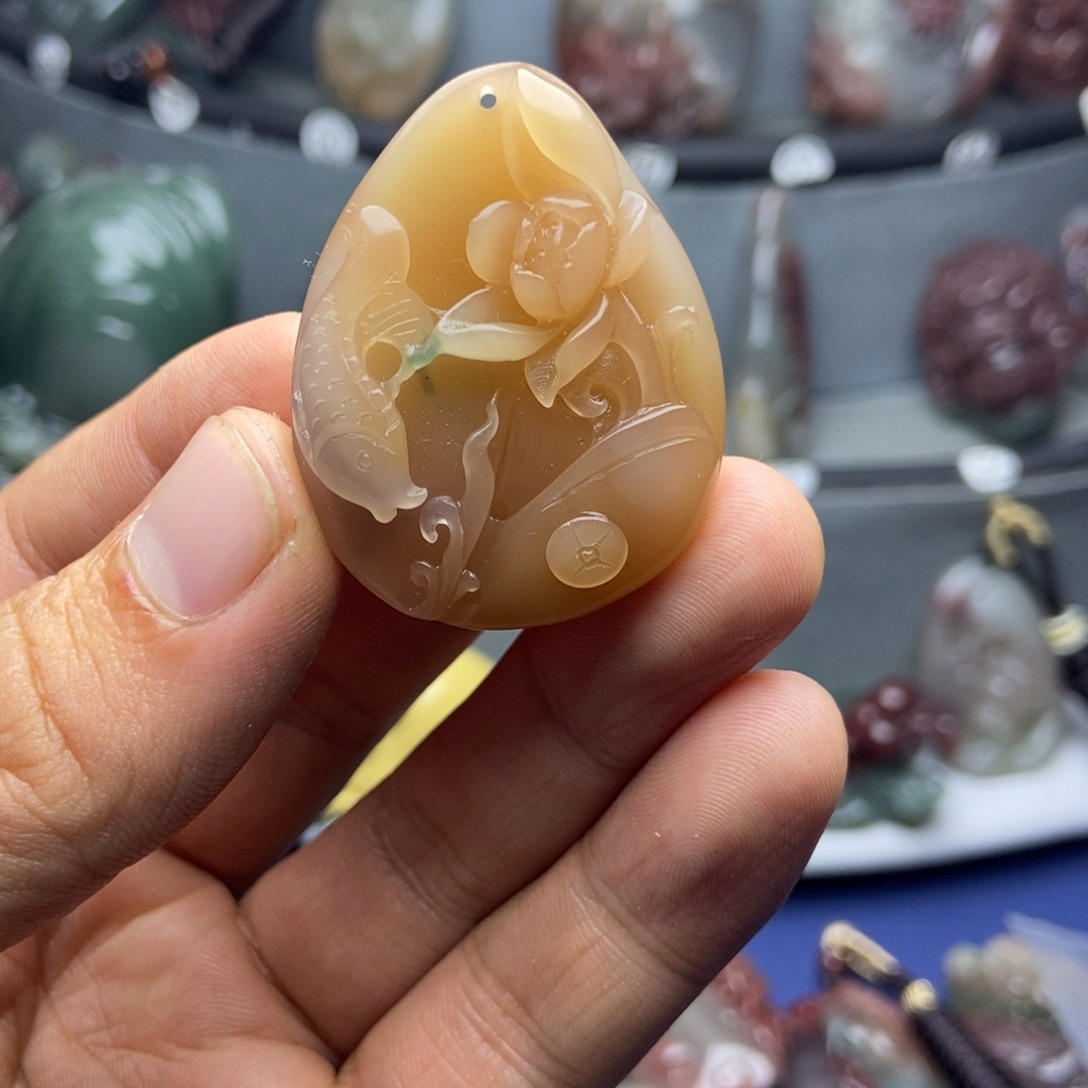 玛瑙/玉髓未镶嵌颈饰