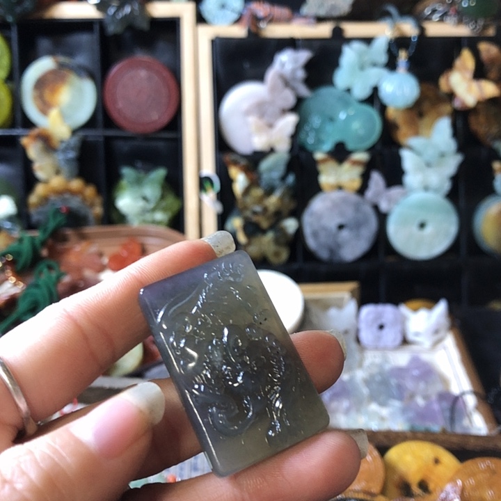 岫玉未镶嵌岫玉挂件