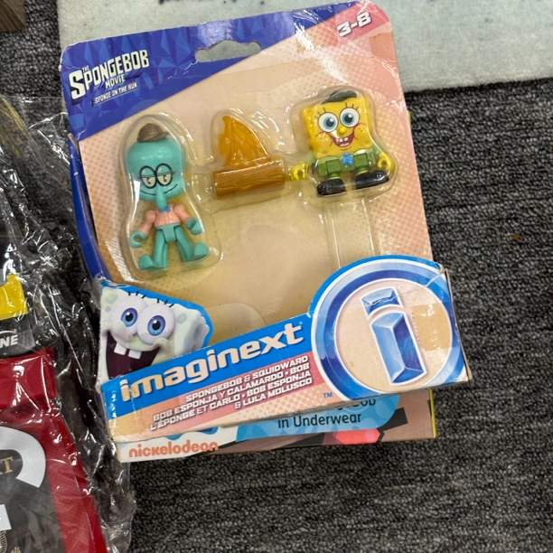 【小白】海绵宝宝系列收藏款玩具摆件 所见即所得 两个一起