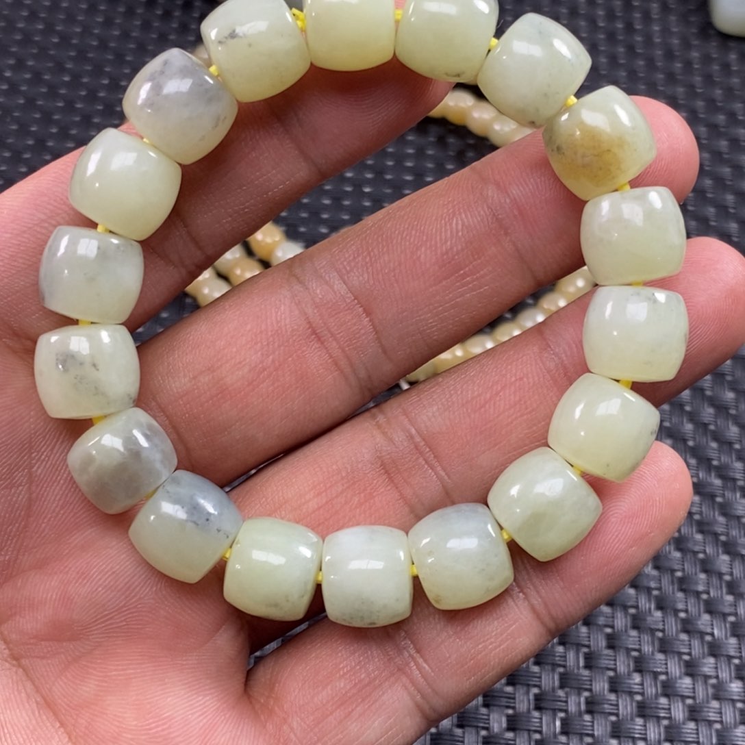 和田玉手链未镶嵌