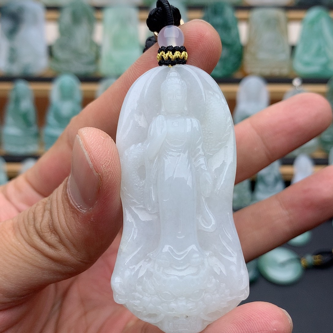 翡翠未镶嵌颈饰阿弥陀佛