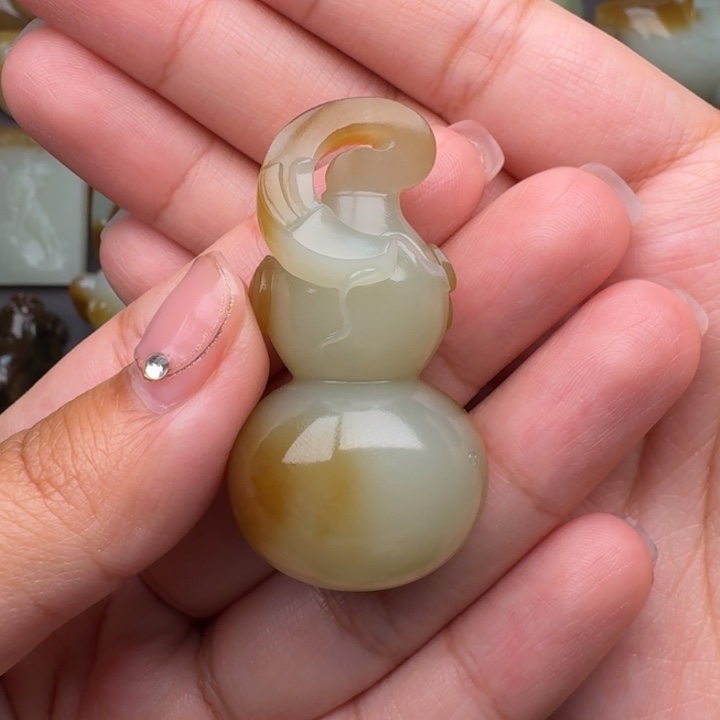 和田玉颈饰未镶嵌洛*