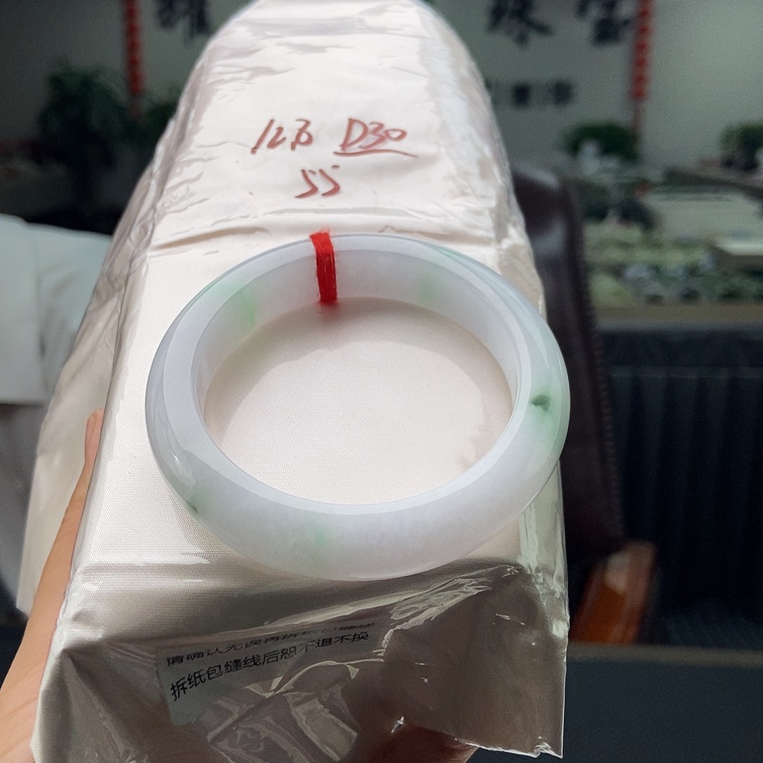 未镶嵌手镯翡翠拍一发一