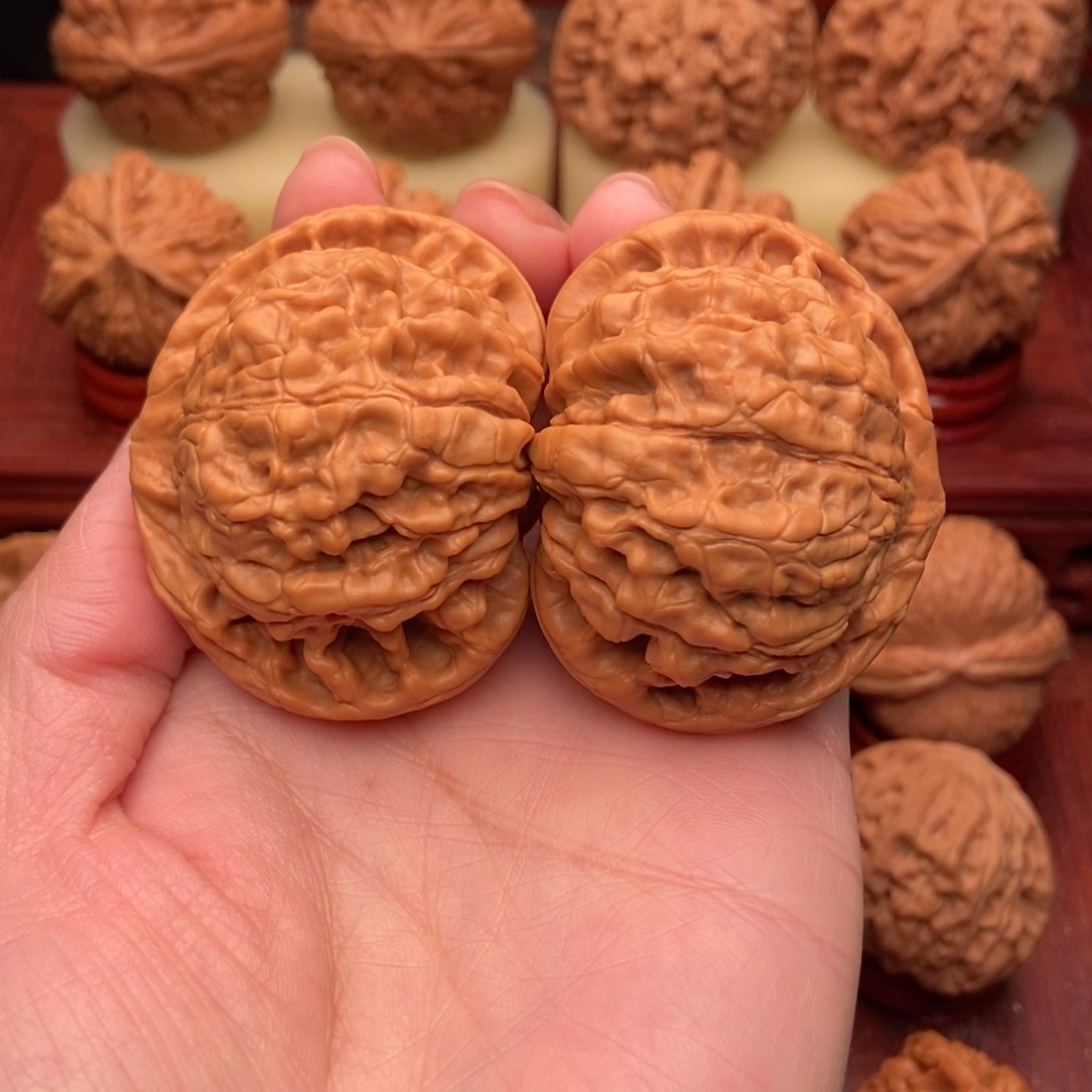 桃核把件平***呀老款大官帽51