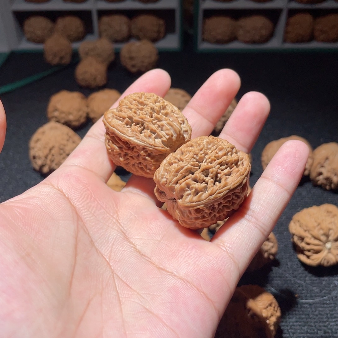 桃核把件隐*.33全品蒜头