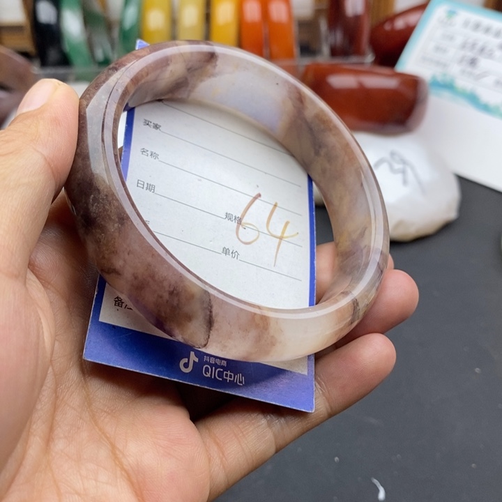 未镶嵌手镯石英质玉