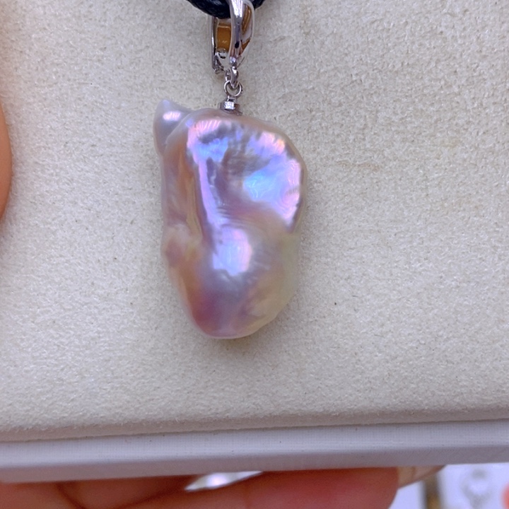 淡水珍珠未镶嵌吊坠(赠链)