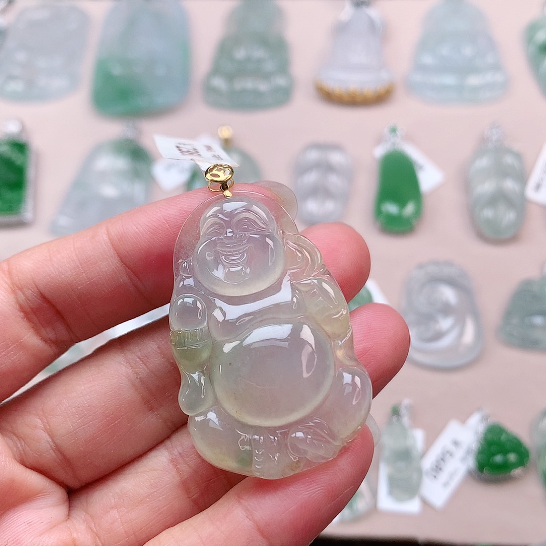 翡翠颈饰18K金镶嵌佛公