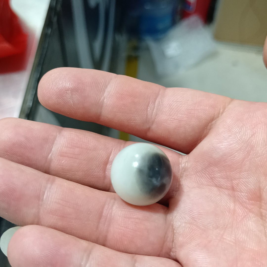 和田玉，眼睛特色珠20尺寸微瑕