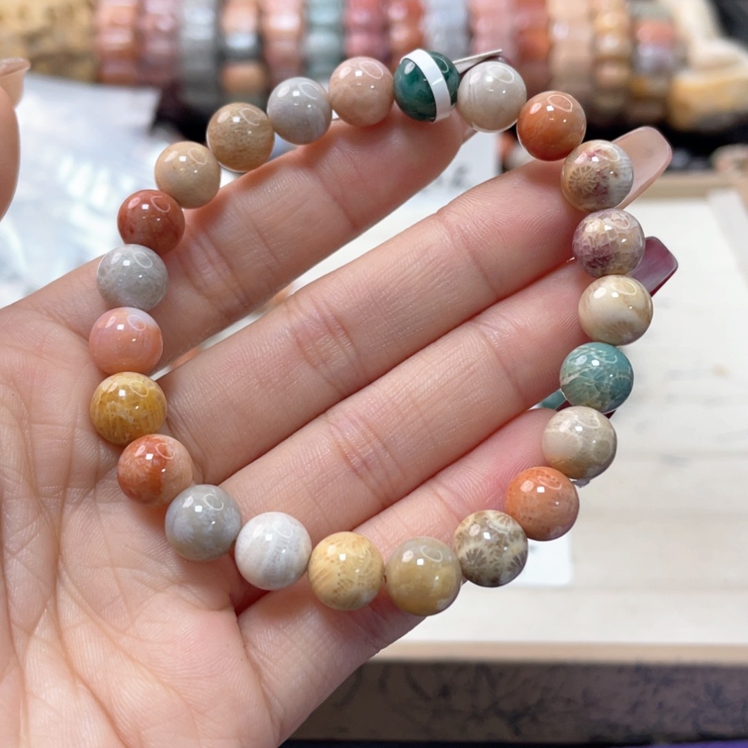 硅化珊瑚（珊瑚玉）手链未镶嵌壹*伊749