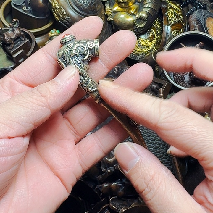 铜器摆件收收藏藏