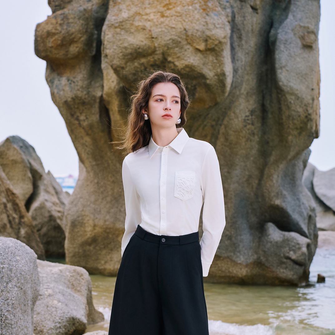 【秋季上新】立体花朵刺绣纯色时尚衬衫